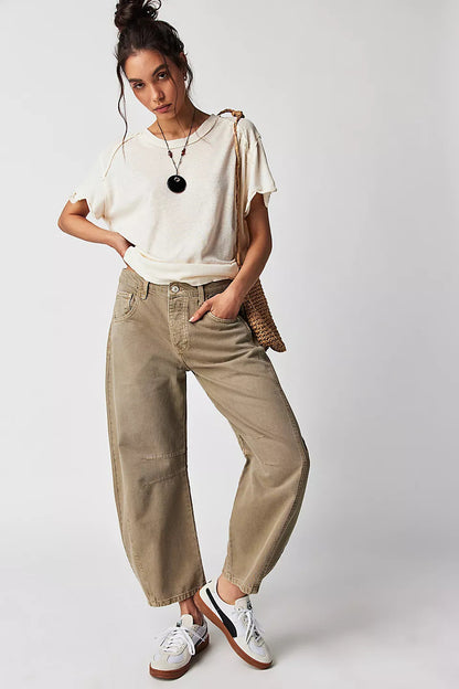 Loose, low-waist wide-leg pants