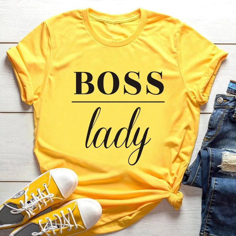 T-shirt casual da donna con stampa a lettere