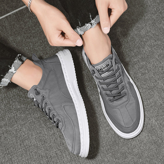 Platform canvas sports sneakers with letter print.