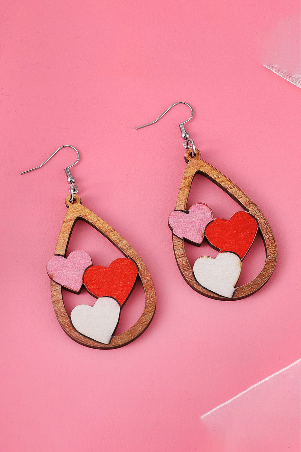 Valentine's water drop earrings, red.