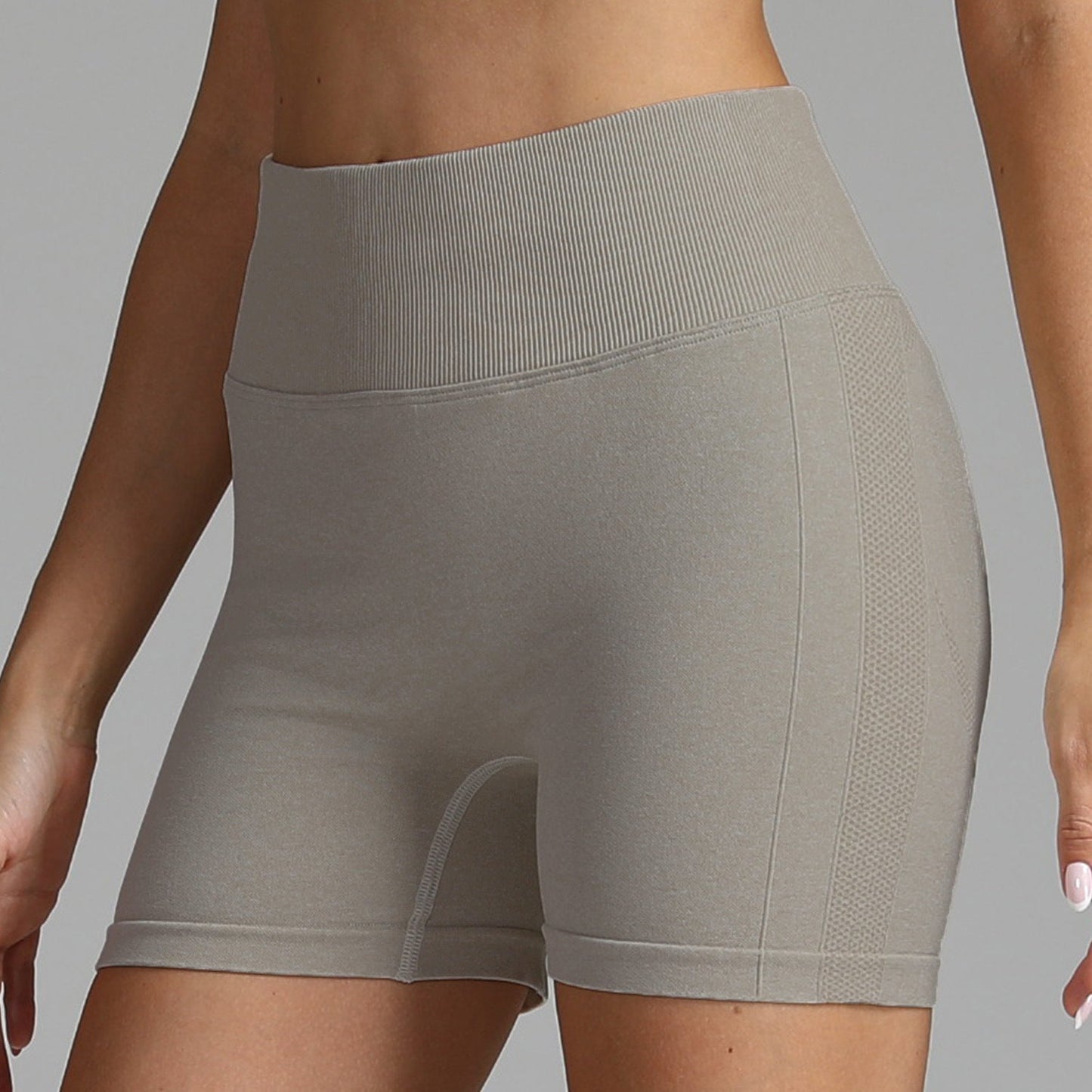 High-waisted seamless yoga shorts