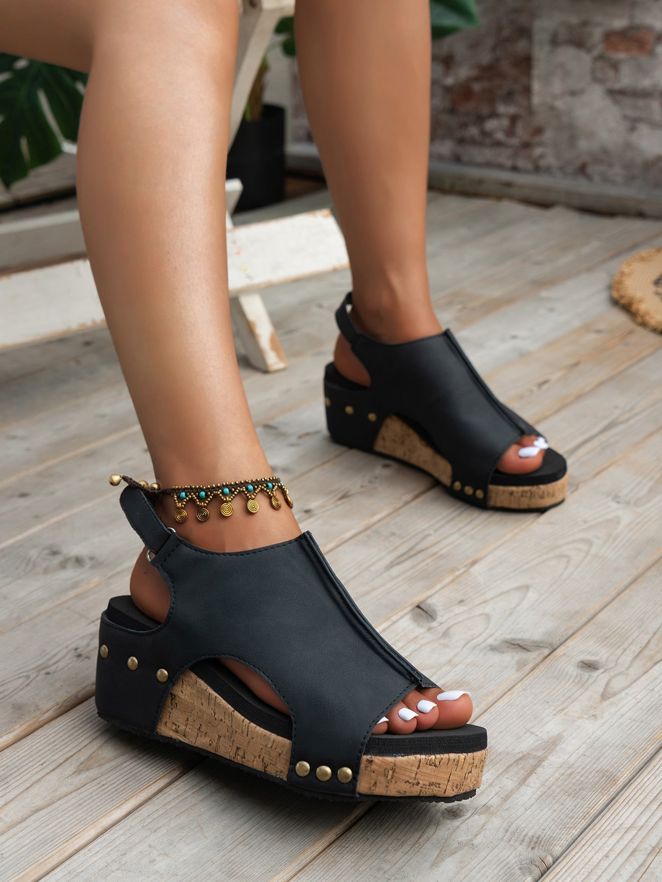 Vintage leather wedge sandals with stitching