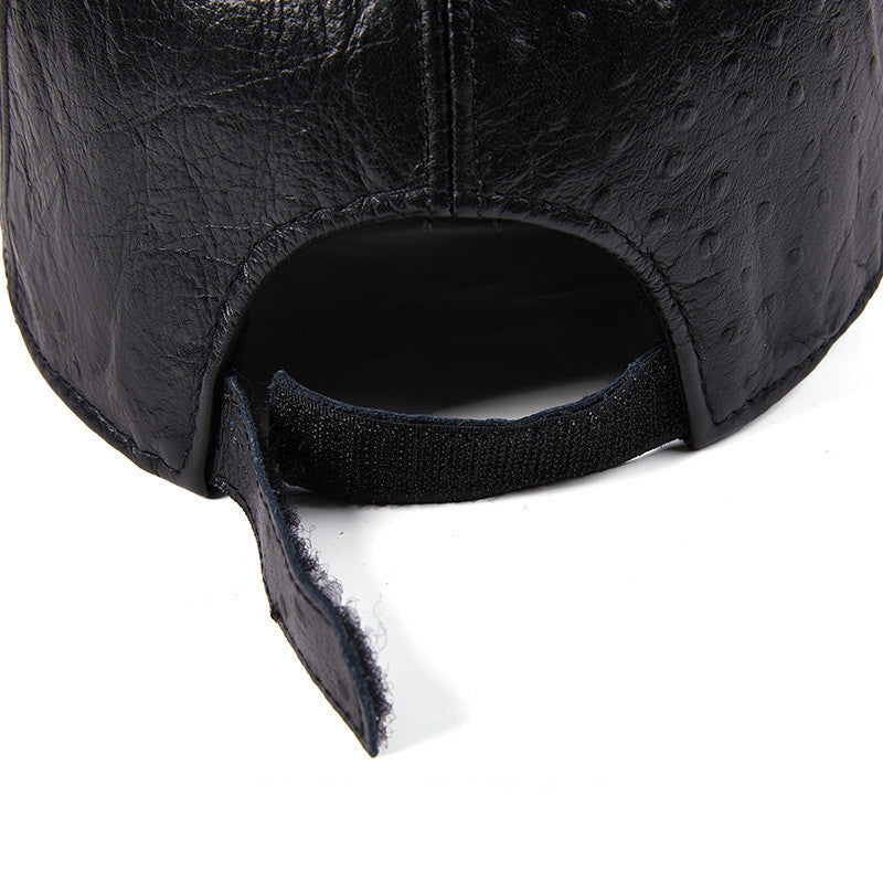 Warm cowhide ostrich pattern hat.