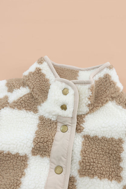 Brown sherpa jacket, snap buttons.